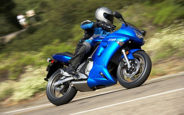 Vehicles - motorcycle Wallpapers and Backgrounds