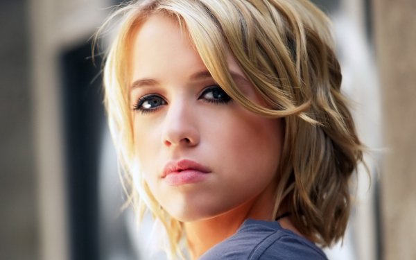 Women - Alexz Johnson Wallpapers and Backgrounds