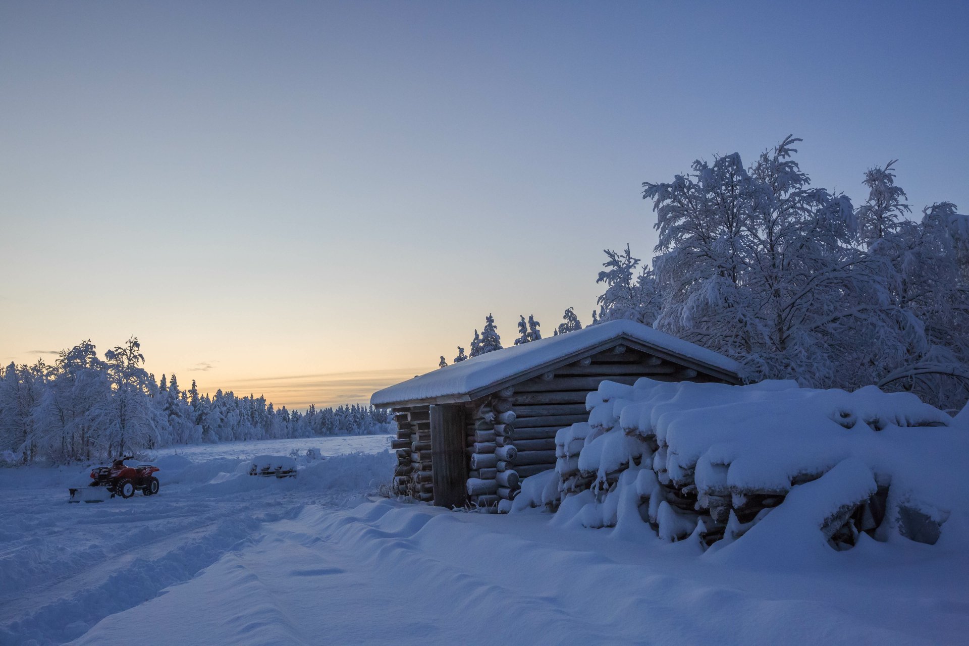 Log hut after snowfall 5k Retina Ultra Fond d écran HD Arrière Plan