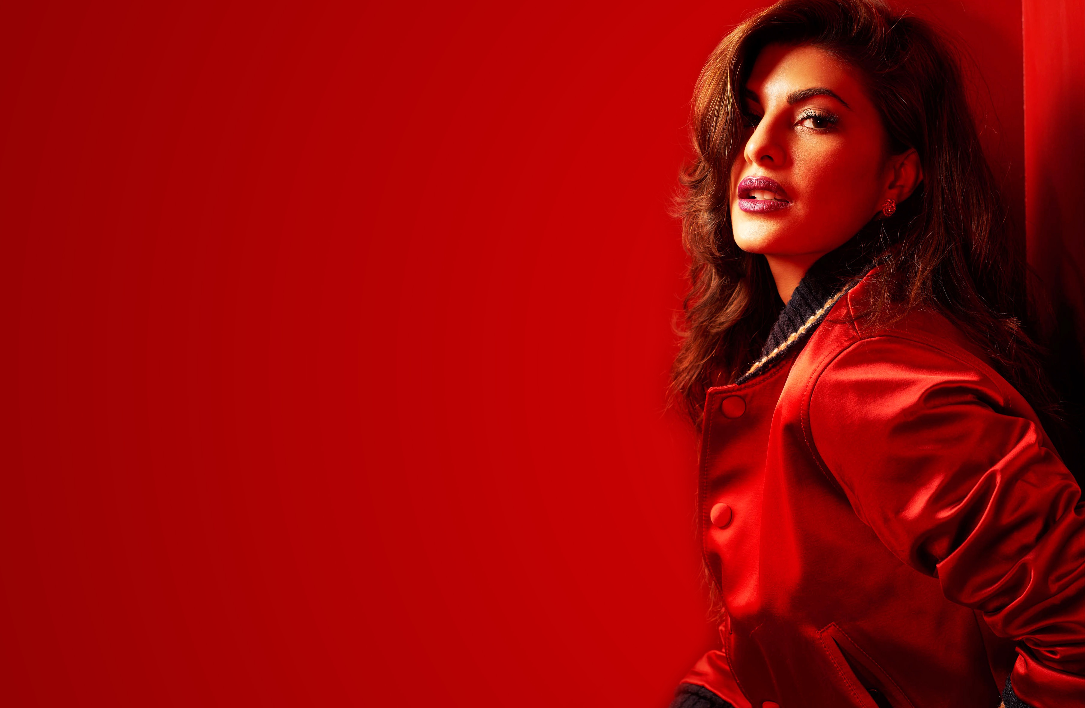 10+ Jacqueline Fernandez HD Wallpapers and Backgrounds