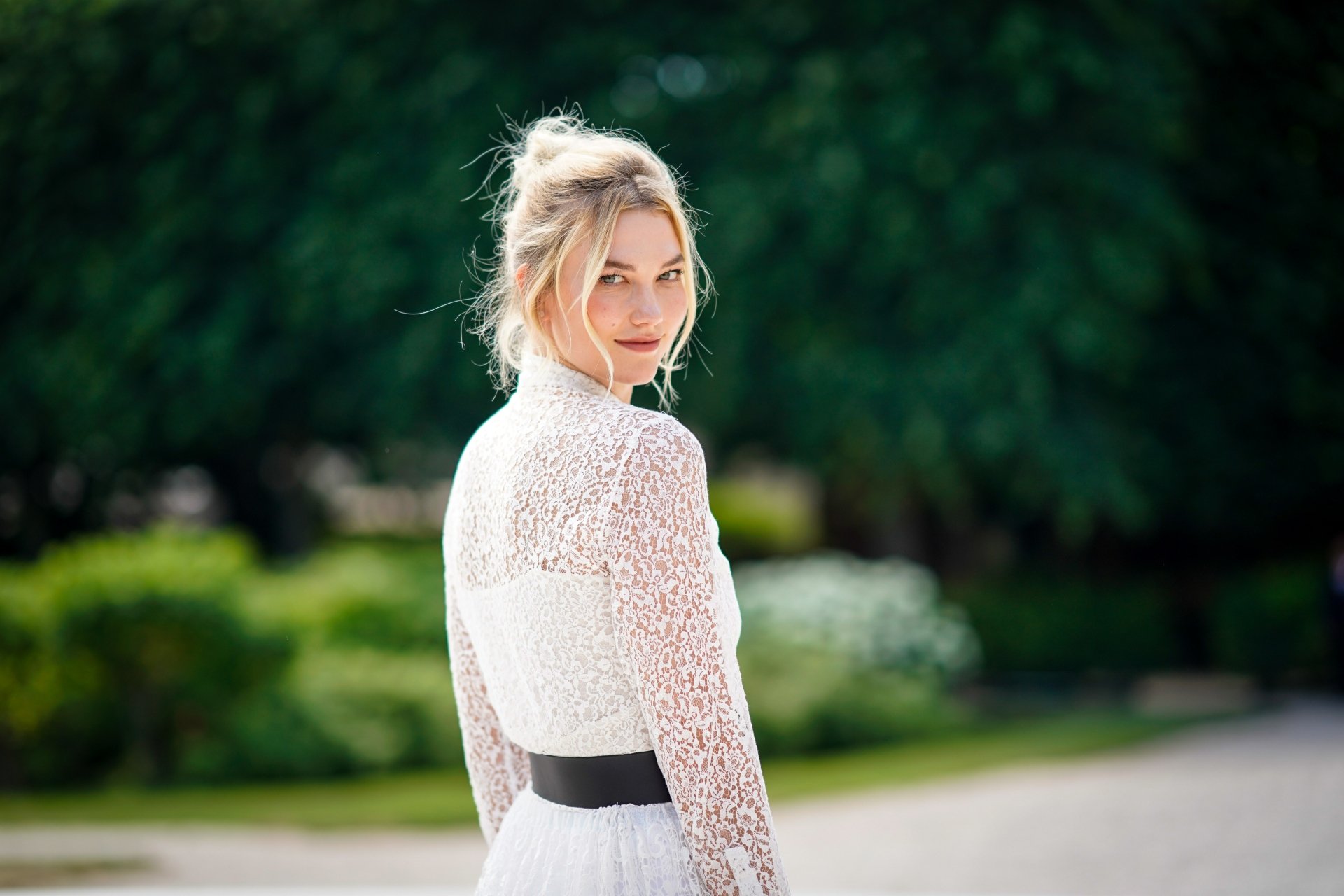 Download Celebrity Karlie Kloss 4k Ultra HD Wallpaper