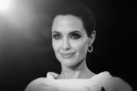 Celebrity Angelina Jolie HD Desktop Wallpaper | Background Image