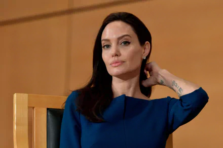 Celebrity Angelina Jolie HD Desktop Wallpaper | Background Image