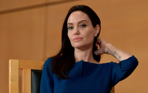 Celebrity Angelina Jolie HD Desktop Wallpaper | Background Image