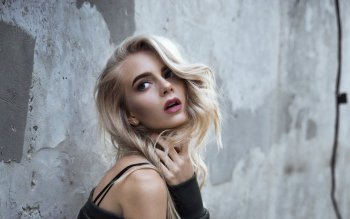 14 Blonde HD Wallpapers | Background Images - Wallpaper Abyss
