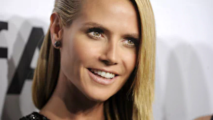 smile face American model blonde Celebrity Heidi Klum HD Desktop Wallpaper | Background Image