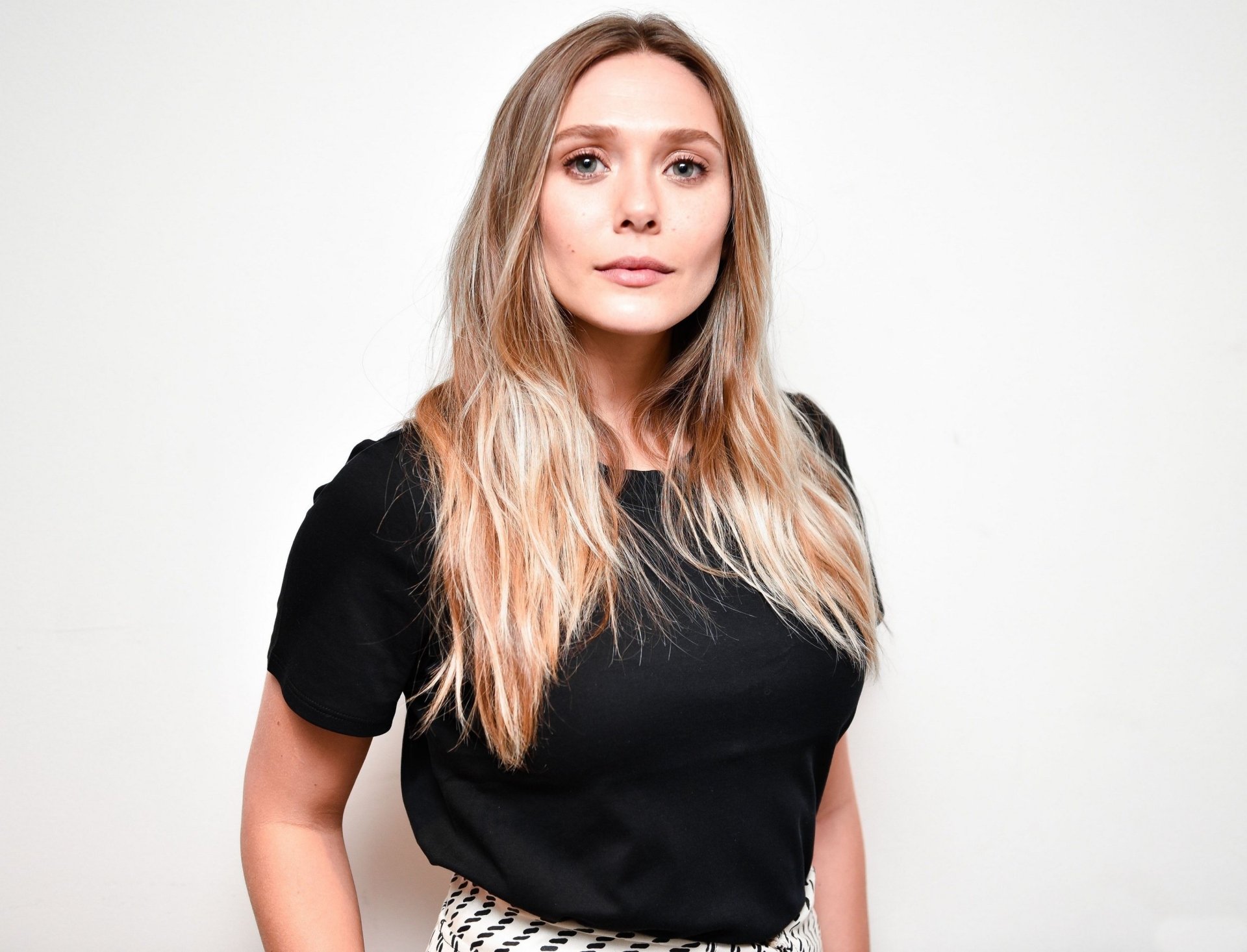 Elizabeth Olsen HD Wallpaper | Background Image | 3000x2291 | ID