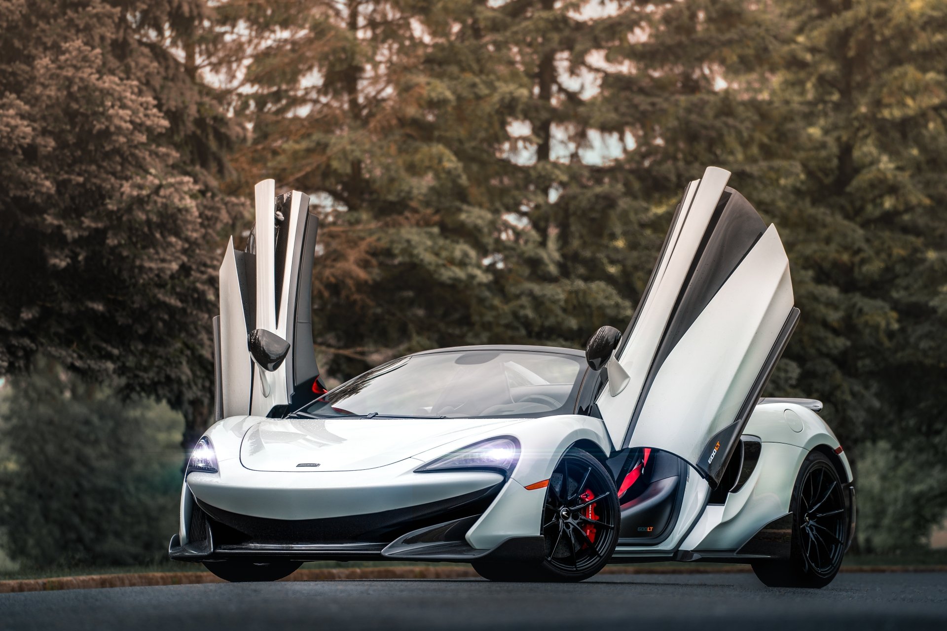 Download White Car Car Supercar McLaren Vehicle McLaren 600LT 4k Ultra