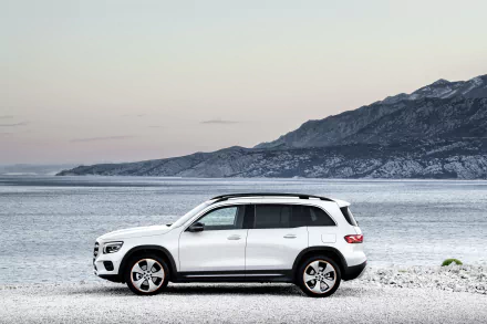 SUV white car car Mercedes-Benz vehicle Mercedes-Benz GLB-Class HD Desktop Wallpaper | Background Image