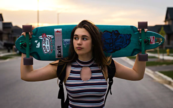 brunette skateboard woman model HD Desktop Wallpaper | Background Image