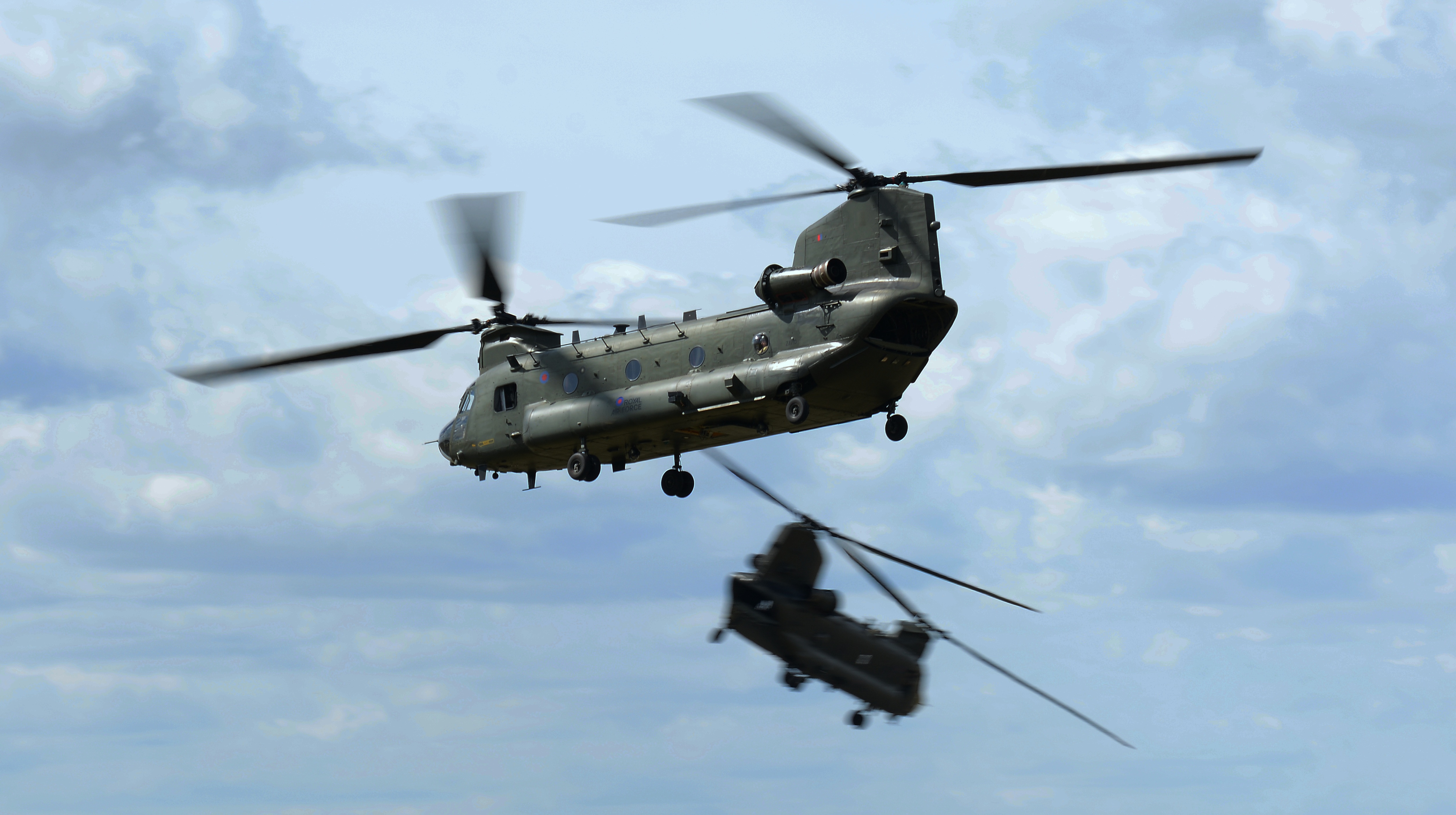 Military Boeing CH-47 Chinook HD Wallpaper | Background Image