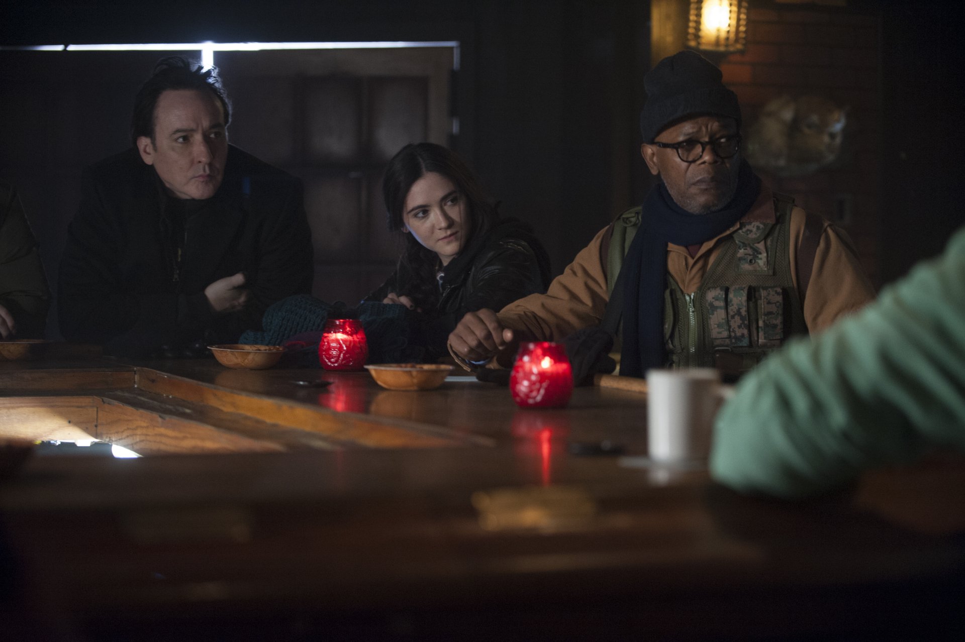 Download Isabelle Fuhrman Samuel L. Jackson John Cusack Cell (Movie) Movie Cell 4k Ultra HD Wallpaper