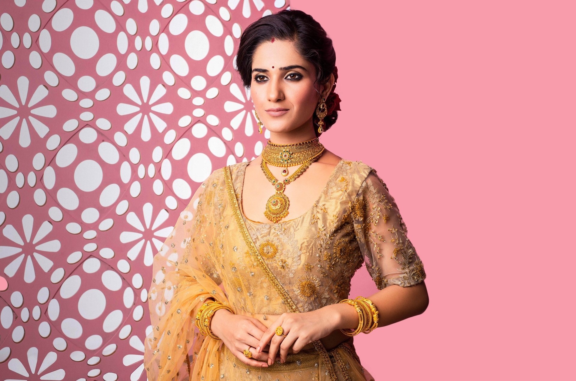 Download Jewelry Earrings Necklace Indian Actress Brown Eyes Black Hair Celebrity Ruhani Sharma HD Wallpaper