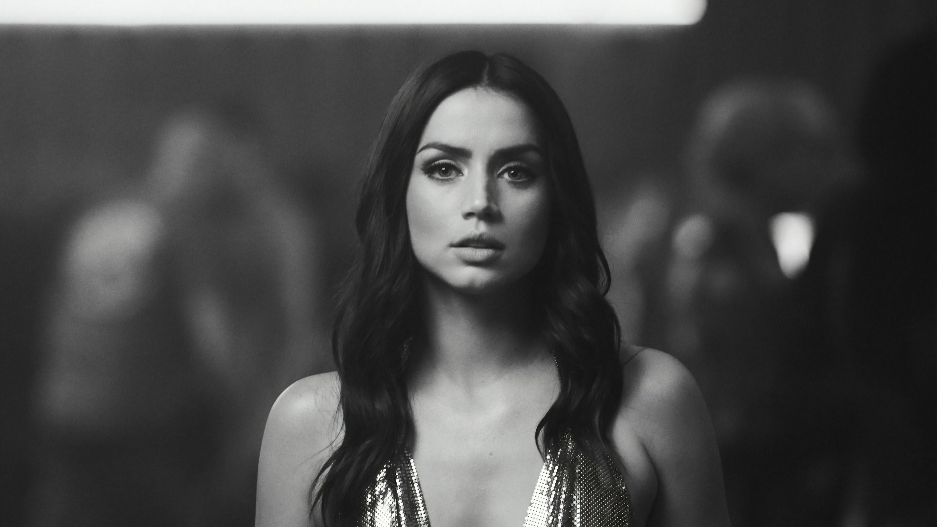 4K Monochrome Beauty: Ana de Armas