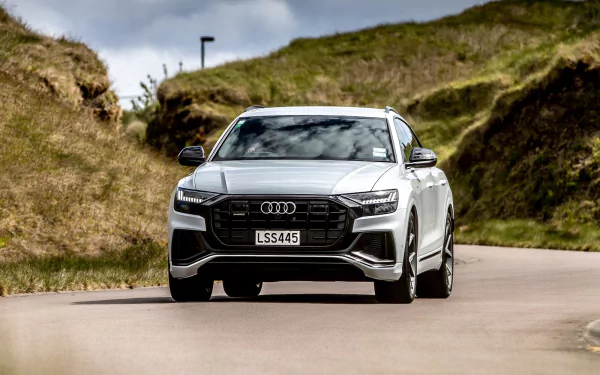 SUV silver car car Audi vehicle Audi Q8 HD Desktop Wallpaper | Background Image