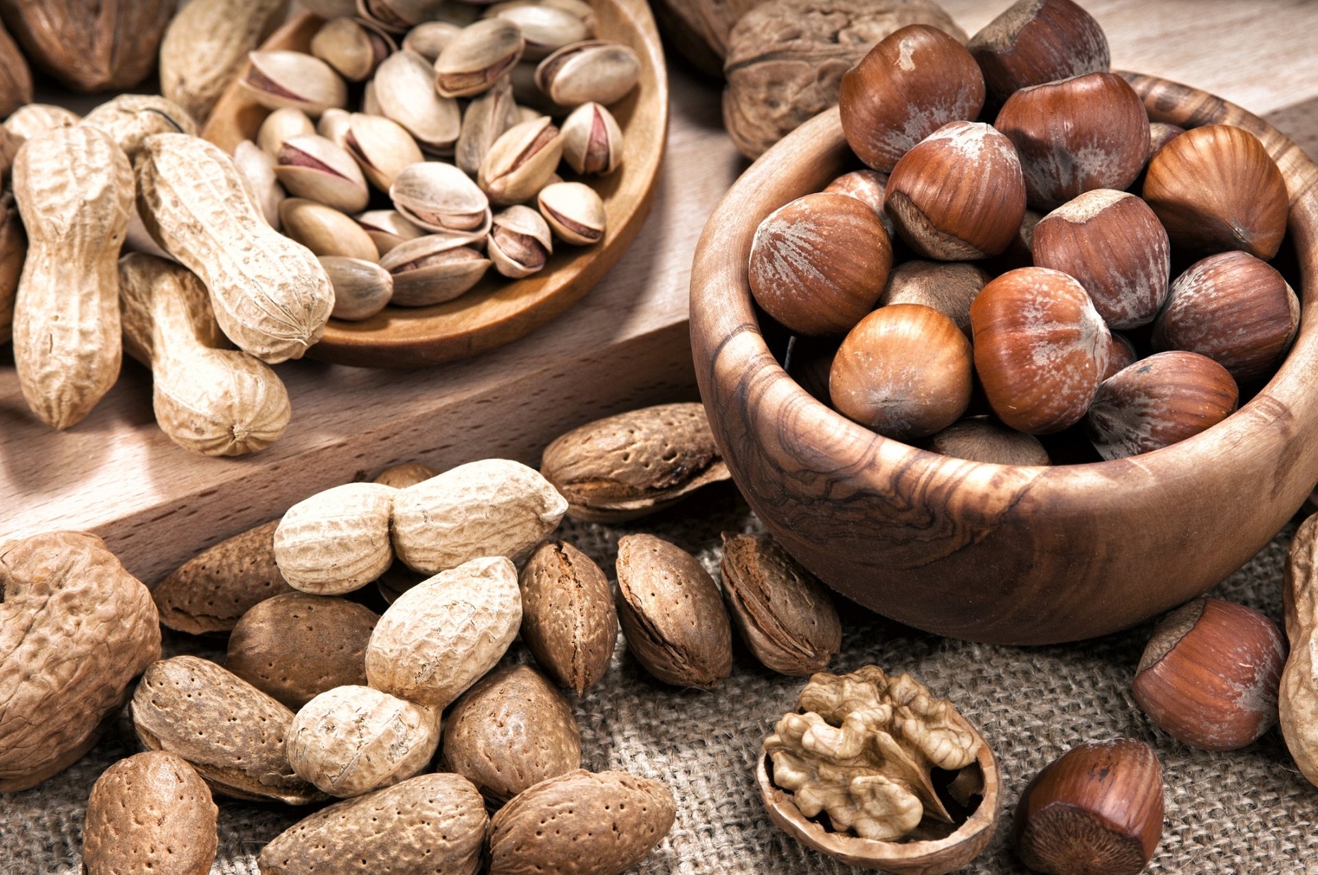 Download Almond Walnut Hazelnut Peanut Pistachio Food Nut HD Wallpaper