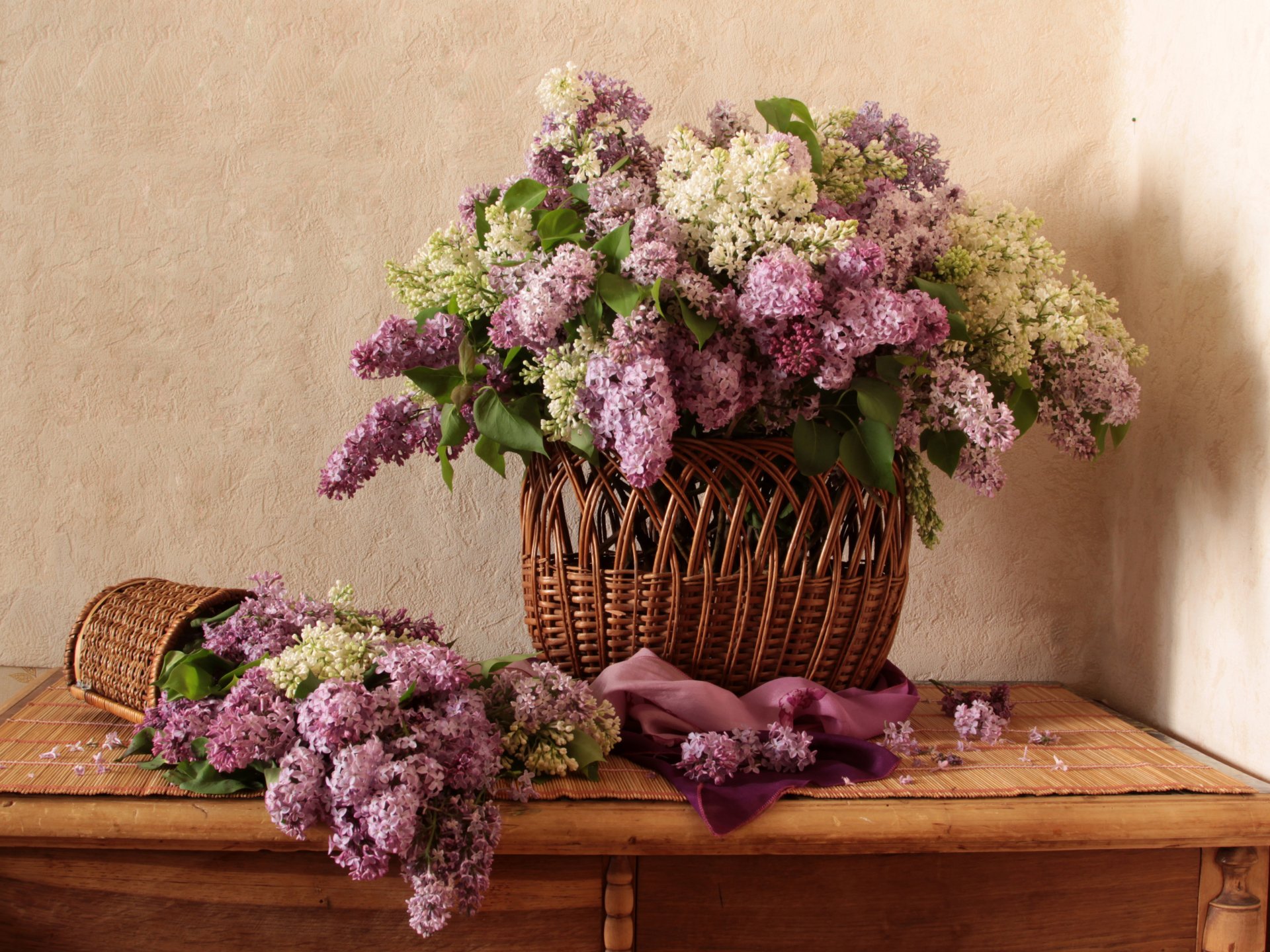 Download Basket Lilac Photography Still Life 4k Ultra HD Wallpaper