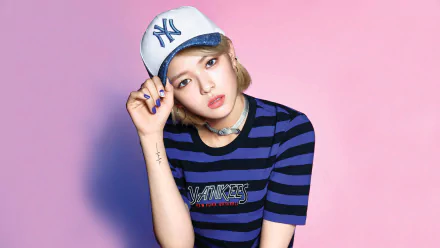 blue eyes short hair blonde cap Twice (Band) Jeongyeon (Singer) K-pop music TWICE HD Desktop Wallpaper | Background Image