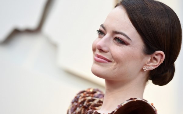 Celebrity Emma Stone Actress American Face Blue Eyes Black Hair Smile Close-Up HD Wallpaper | Background Image