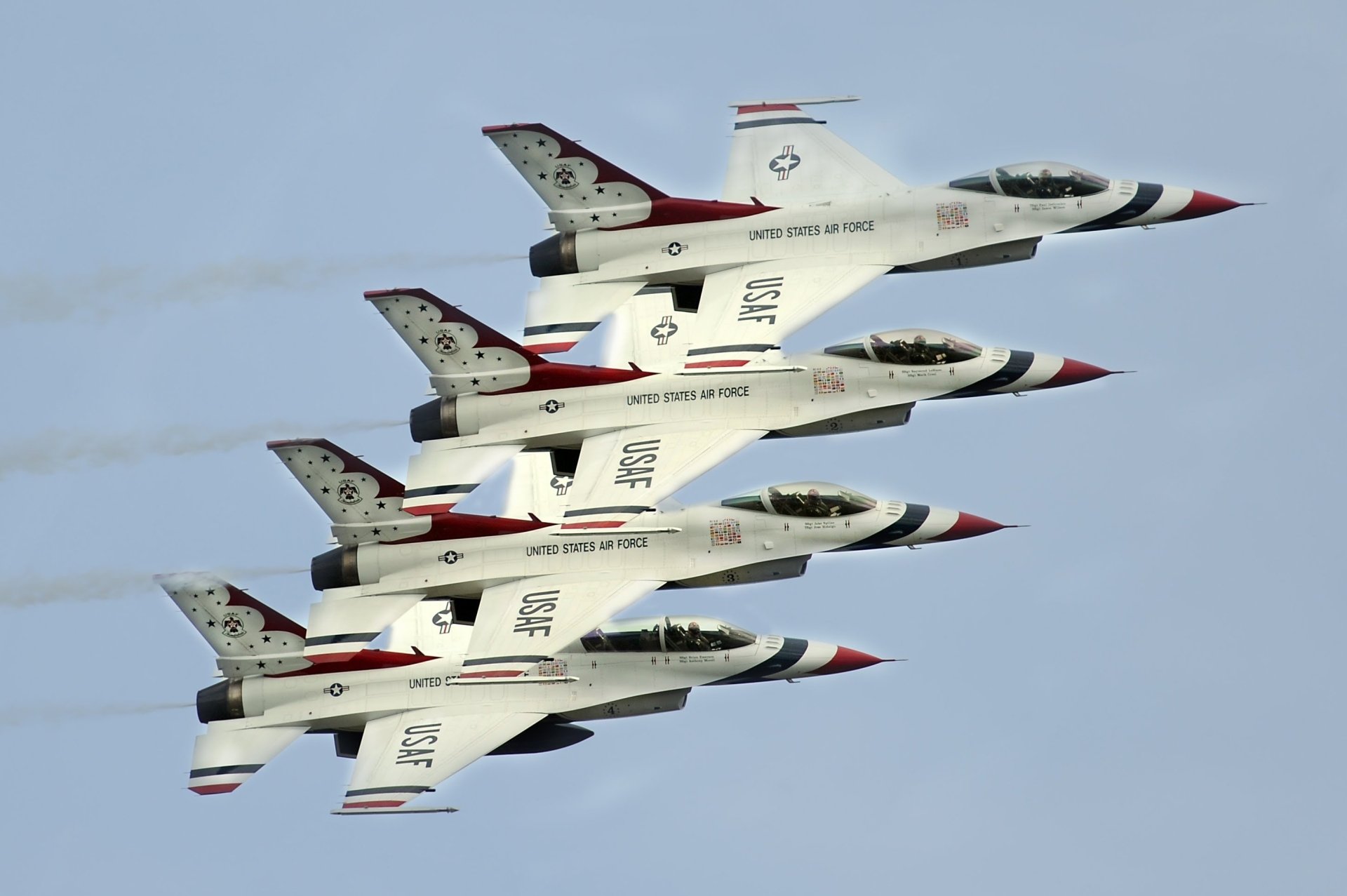 Download Aircraft Jet Fighter United States Air Force Thunderbirds General Dynamics F-16 Fighting Falcon Military Air Show HD Wallpaper