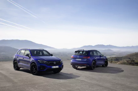 SUV car Volkswagen Volkswagen Touareg vehicle Volkswagen Touareg R-Line HD Desktop Wallpaper | Background Image