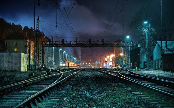 Hecho por el hombre Vía férrea Tren Noche Luz Fondo de pantalla HD | Fondo de Escritorio
