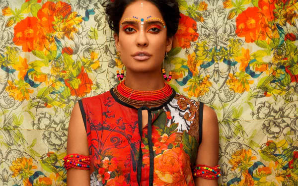 brown eyes necklace brunette Australian actress woman Lisa Haydon HD Desktop Wallpaper | Background Image