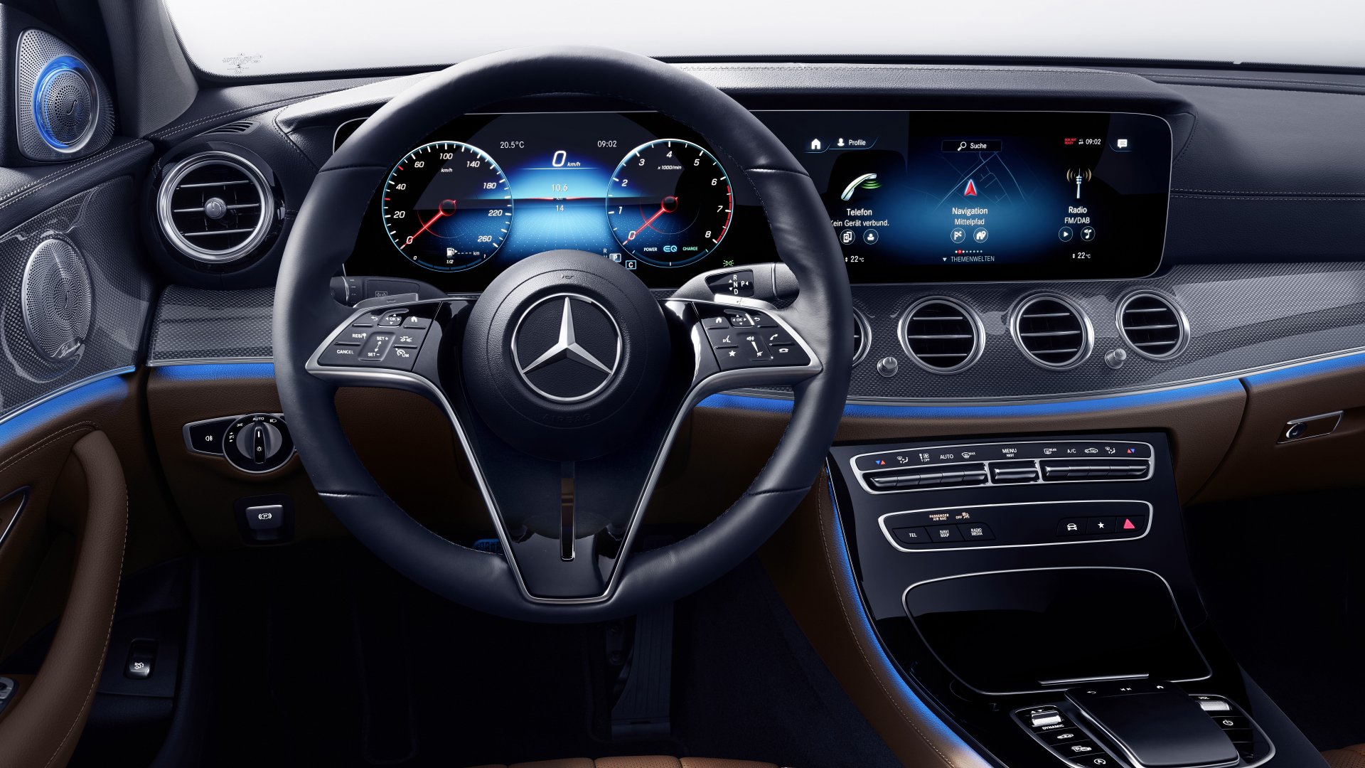 Download Vehicle Mercedes-Benz E-Class 8k Ultra HD Wallpaper
