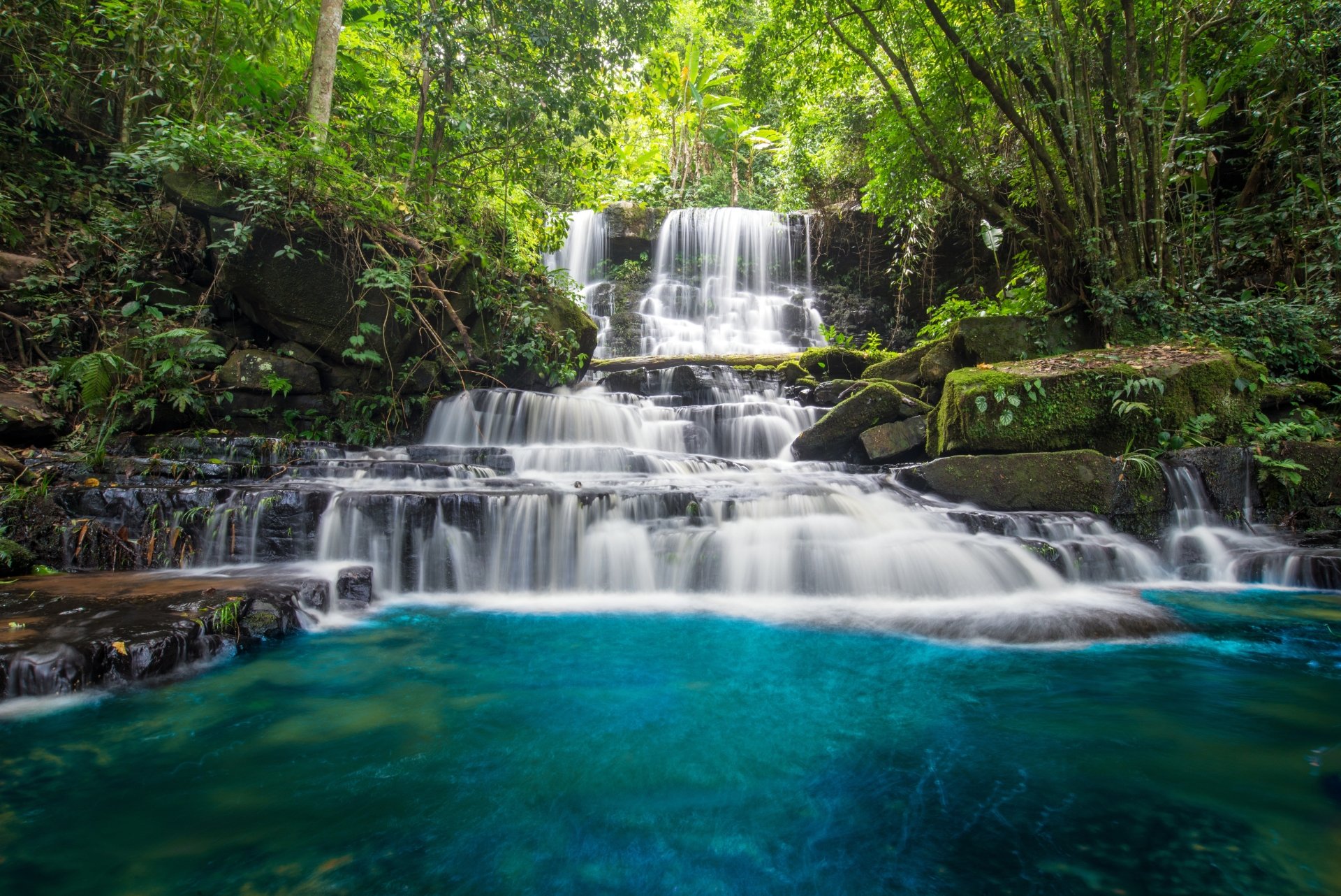 Cascading Waterfall 5k Retina Ultra Fond D'écran HD | Arrière Plan