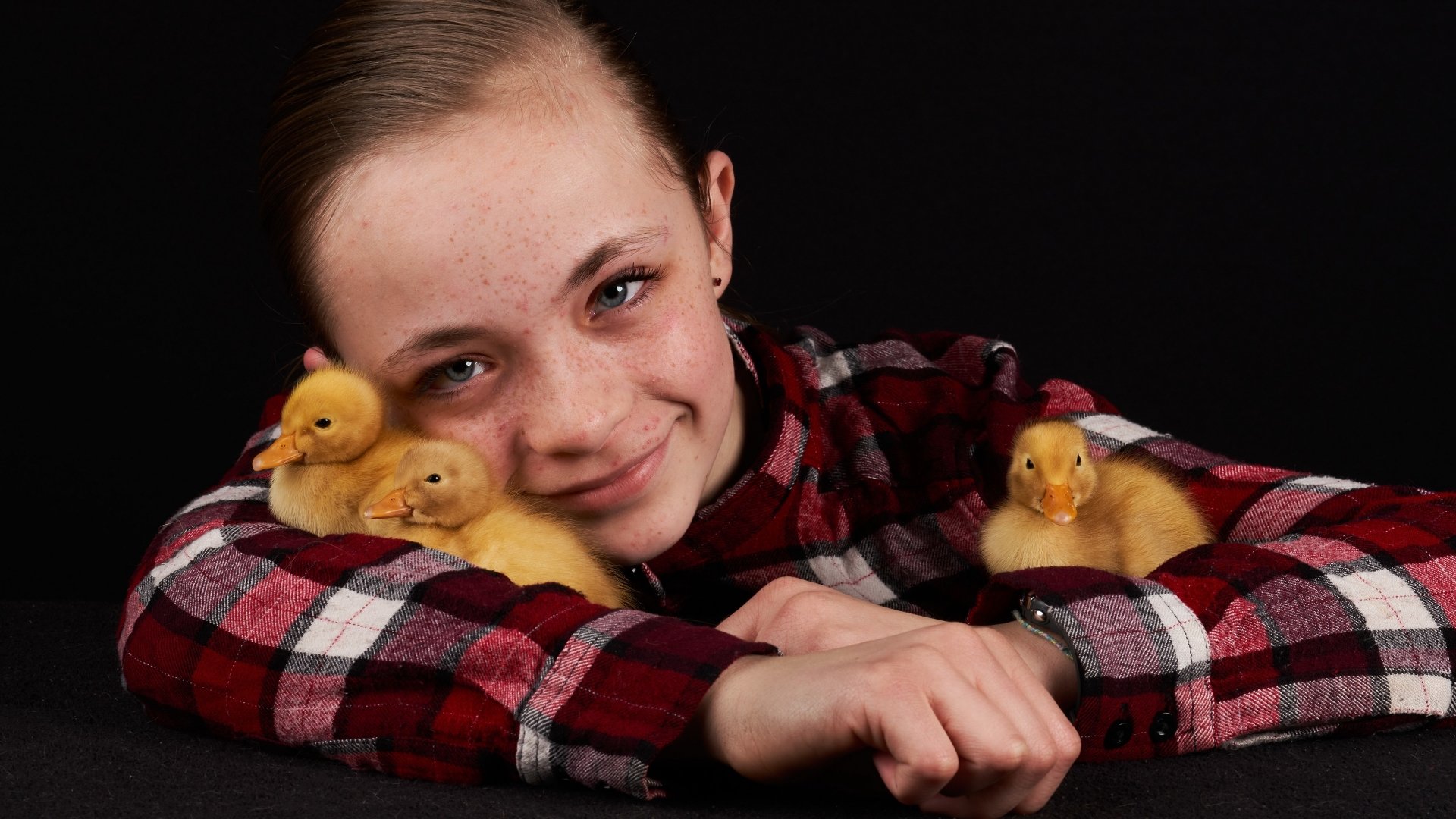 Download Duckling Photography Child 4k Ultra HD Wallpaper