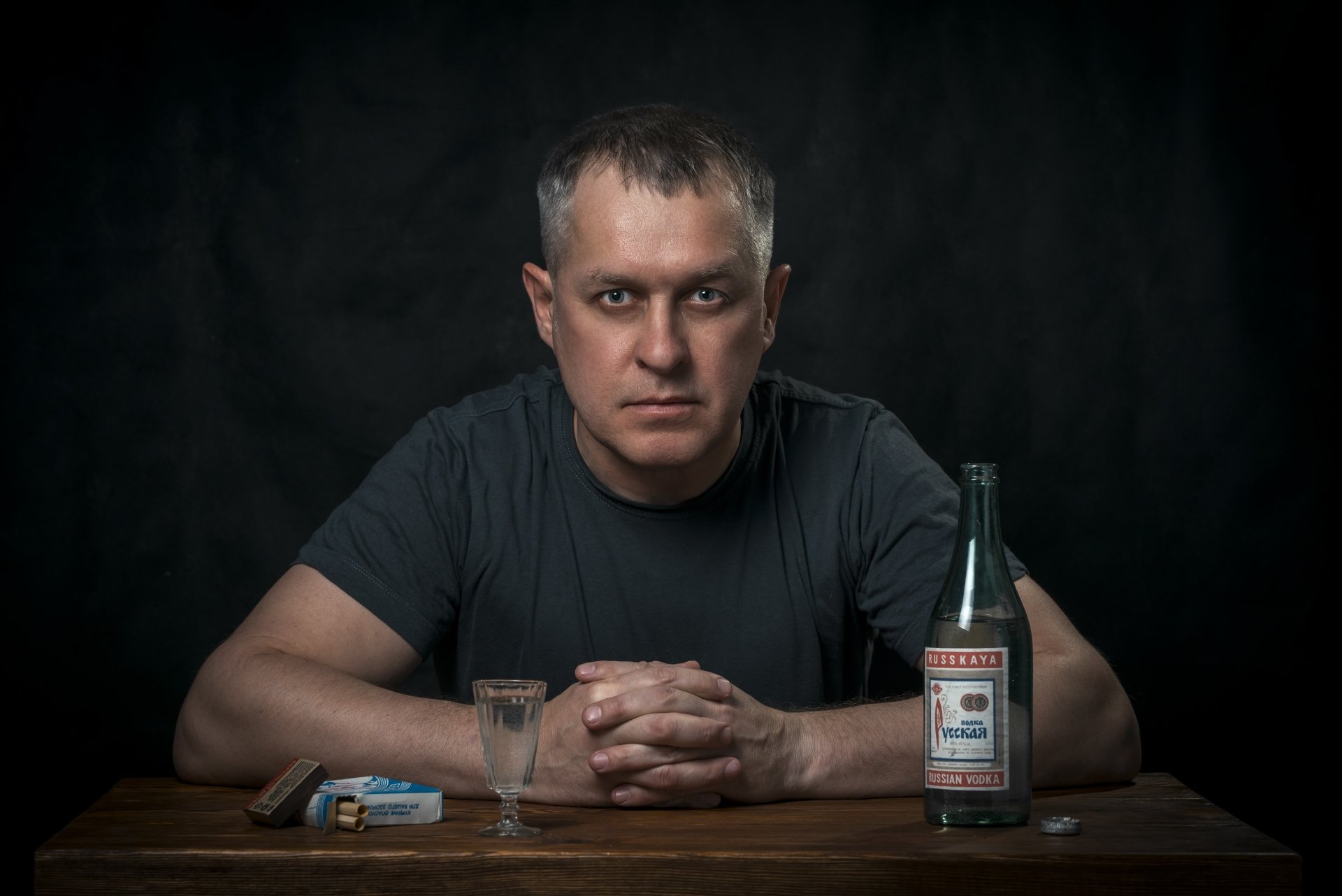 Download Cigarette Portrait Bottle Man Mood 4k Ultra HD Wallpaper