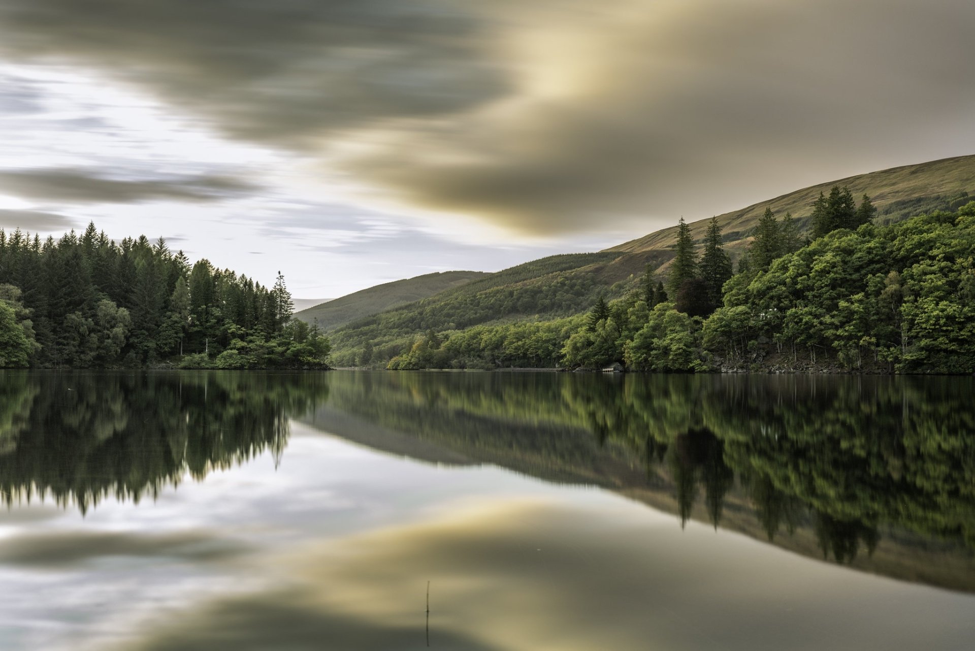 Download Reflection Nature Lake HD Wallpaper | 2048x1366 | Wallpaper Abyss