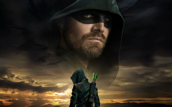 4K Ultra HD wallpaper featuring Stephen Amell as Oliver Queen, the Green Arrow from the Arrow TV show, with a dramatic sunset background.