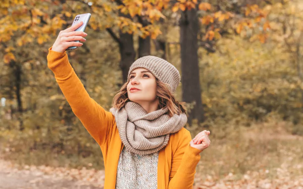 selfie fall woman mood HD Desktop Wallpaper | Background Image