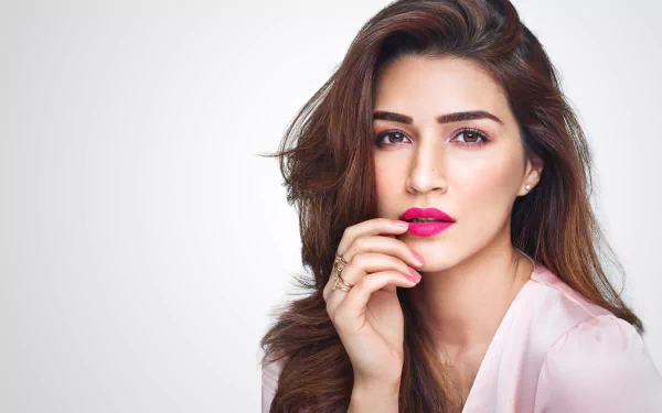makeup Bollywood actress Indian hair face model Celebrity Kriti Sanon HD Desktop Wallpaper | Background Image