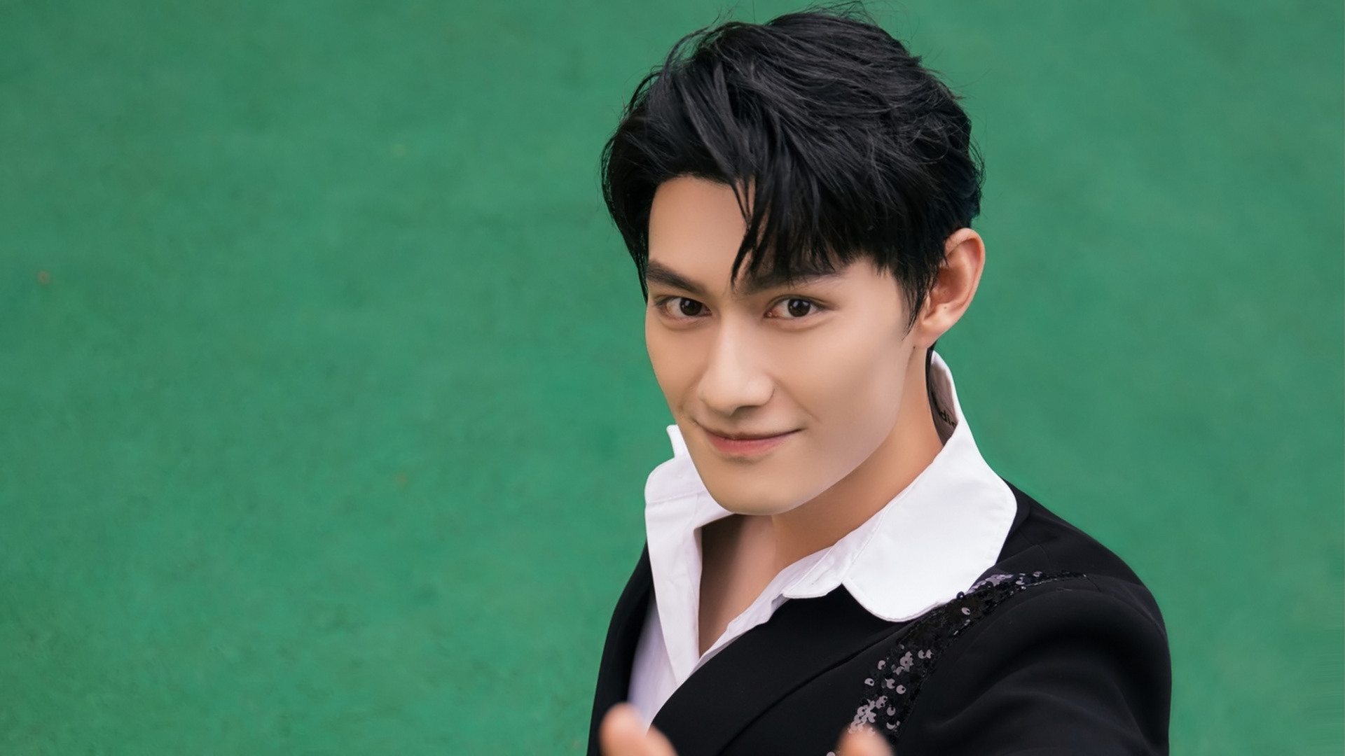 Download Celebrity Wang Zhuocheng HD Wallpaper