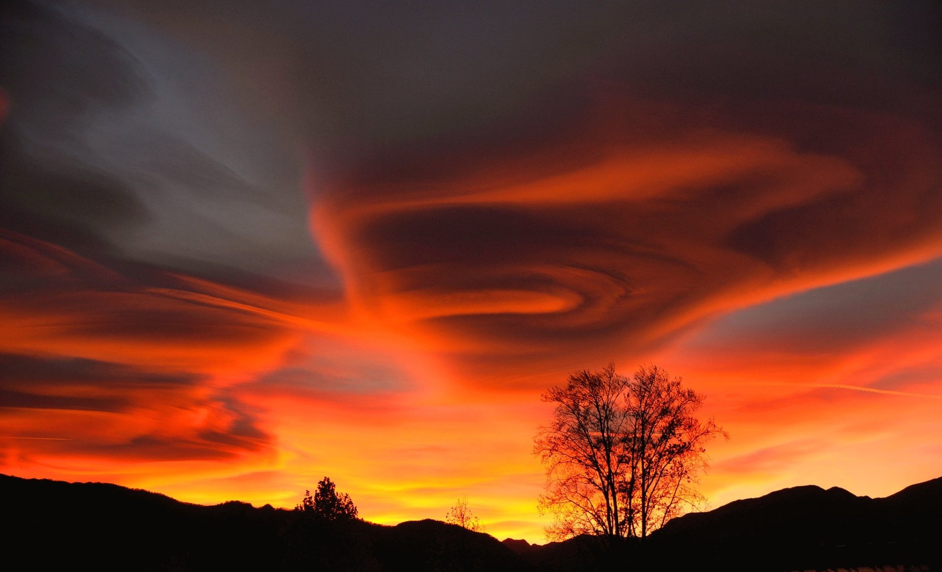 Download Nature Cloud Sky Sunset HD Wallpaper | 2048x1243 | Wallpaper Abyss