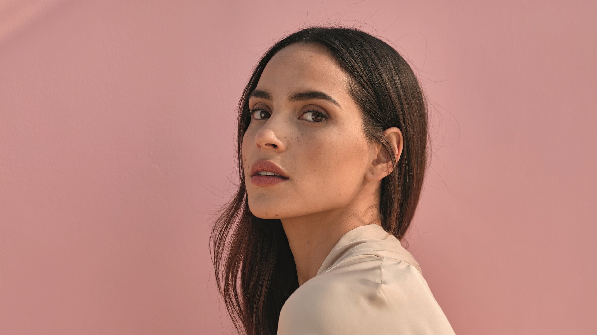 Download American Brown Eyes Brunette Actress Woman Adria Arjona 4k Ultra HD Wallpaper