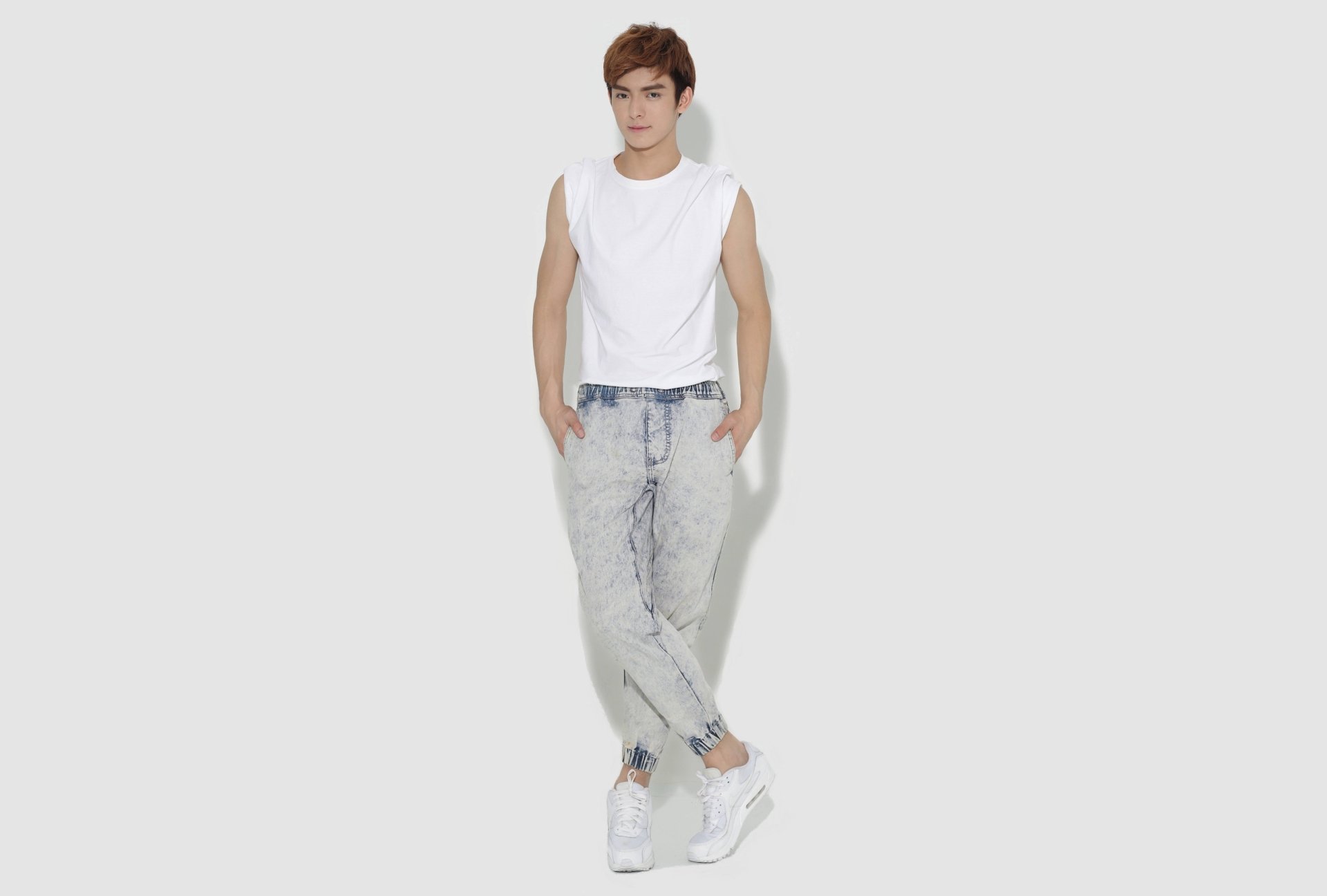 Download Celebrity Wang Hao Xuan HD Wallpaper