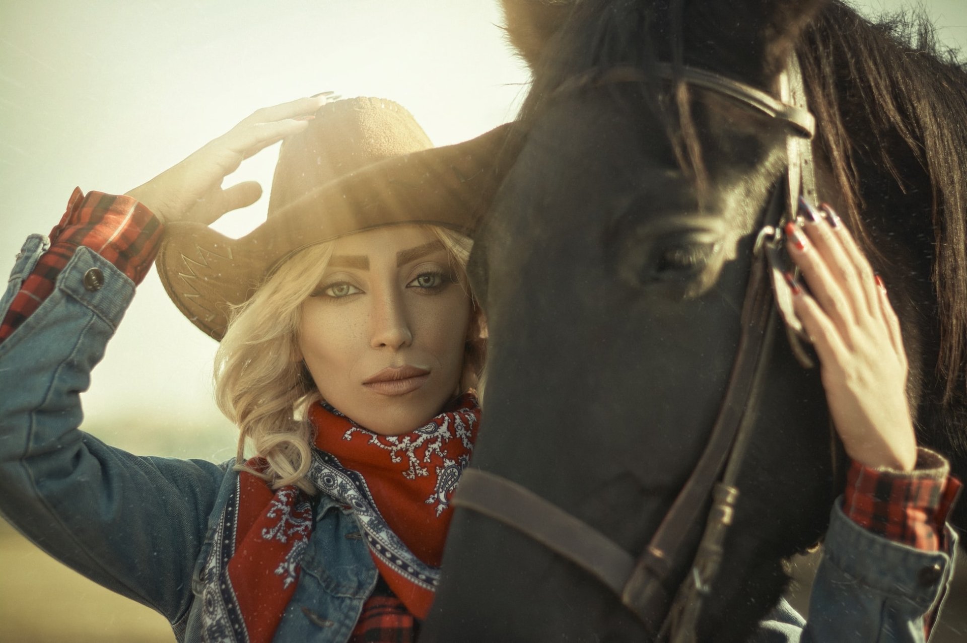 Download Woman Cowgirl HD Wallpaper