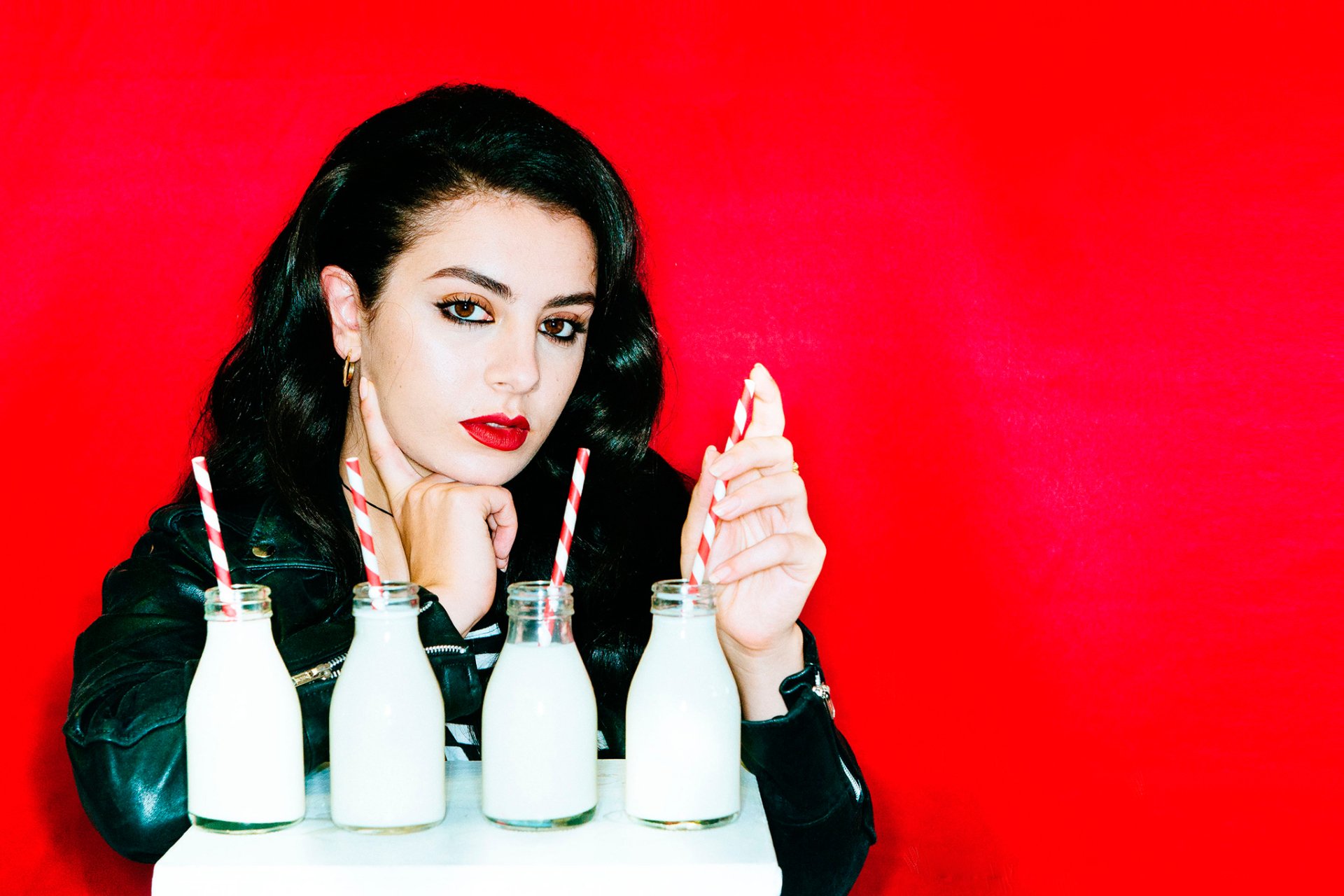 Download Music Charli XCX HD Wallpaper