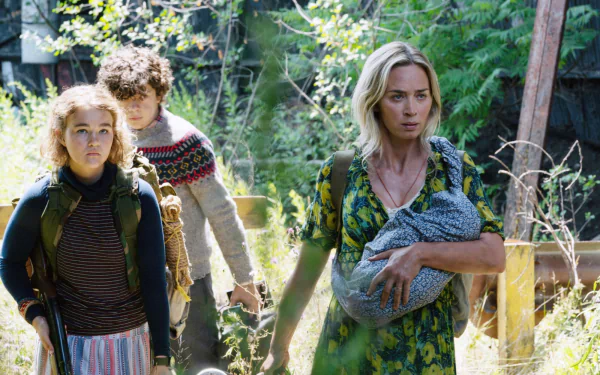 Regan Abbott Evelyn Abbott Marcus Abbott Millicent Simmonds Noah Jupe Emily Blunt movie A Quiet Place Part II HD Desktop Wallpaper | Background Image