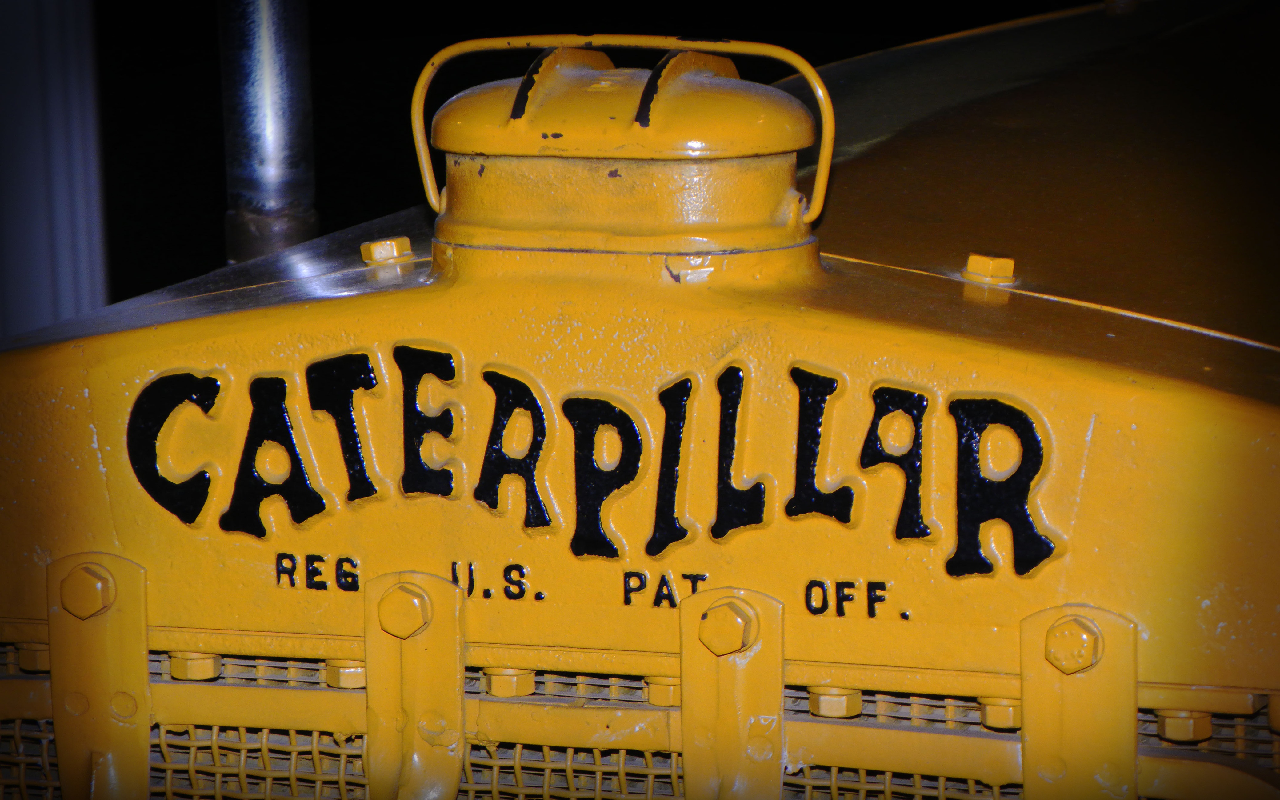 Download Caterpillar Inc. Vehicle 4k Ultra HD Wallpaper