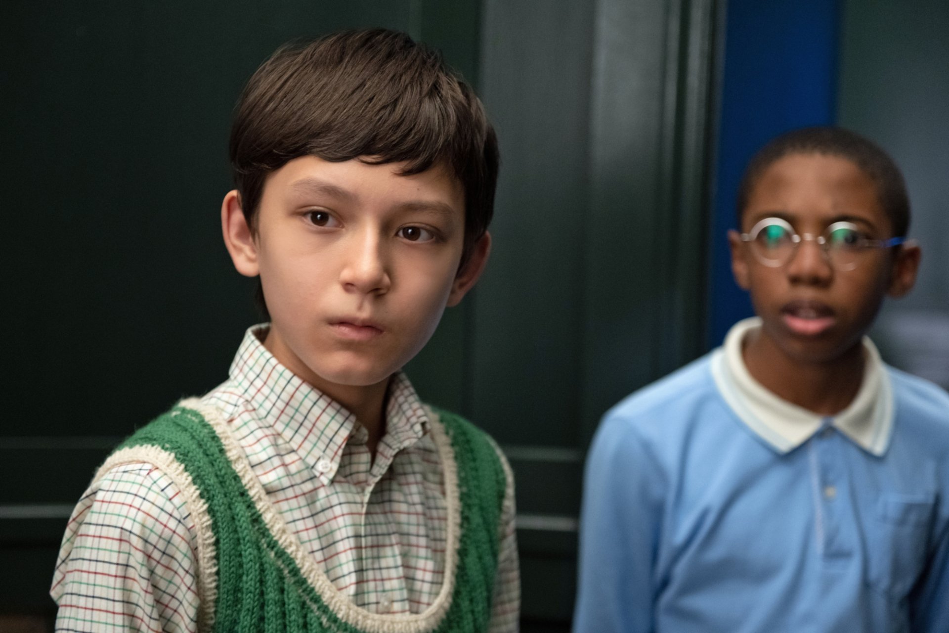 Download Seth Carr Mystic Inscho TV Show The Mysterious Benedict Society HD Wallpaper