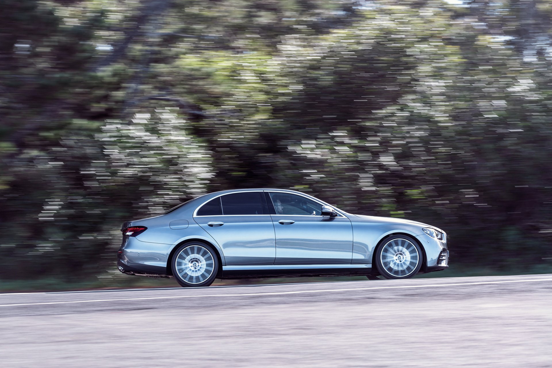 Download Mercedes-Benz Vehicle Mercedes-Benz E 350 4k Ultra HD Wallpaper