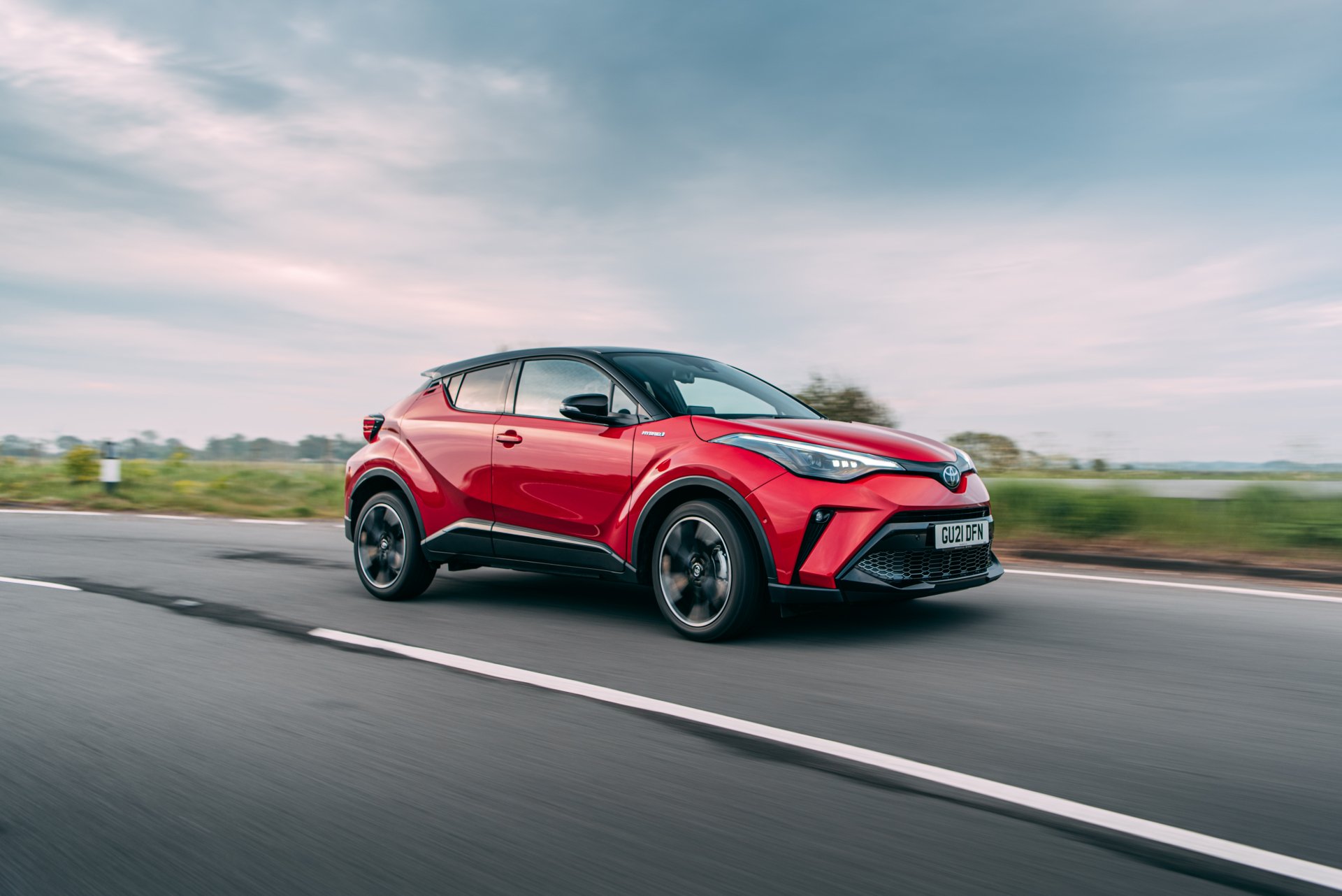 Download SUV Vehicle Toyota C-HR 4k Ultra HD Wallpaper