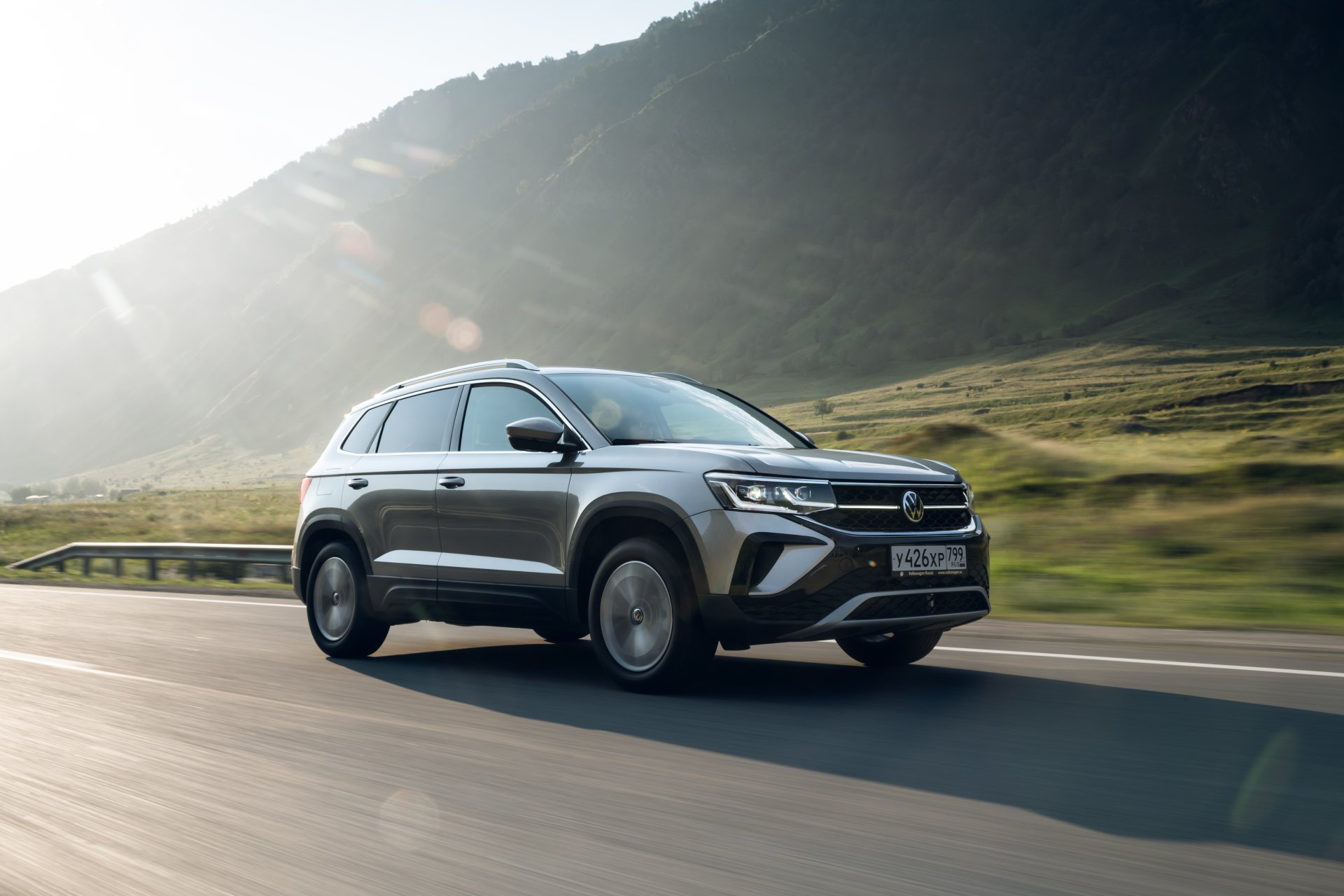 Download SUV Vehicle Volkswagen Taos 4k Ultra HD Wallpaper