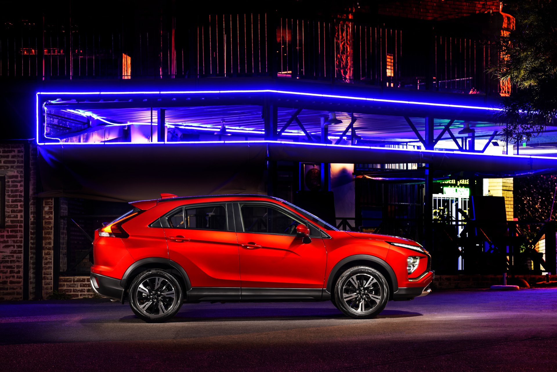 Download SUV Vehicle Mitsubishi Eclipse Cross 4k Ultra HD Wallpaper