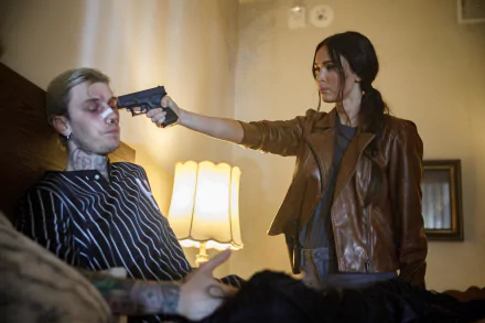Machine Gun Kelly Megan Fox movie Midnight in the Switchgrass HD Desktop Wallpaper | Background Image