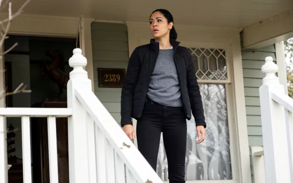 Finola Jones Riann Steele TV Show debris HD Desktop Wallpaper | Background Image